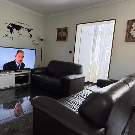 Completo A 15 Min Del Aeropuerto Y La Playa Apartamento