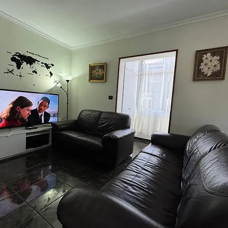 Διαμέρισμα Completo A 15 Min Del Aeropuerto Y La Playa *