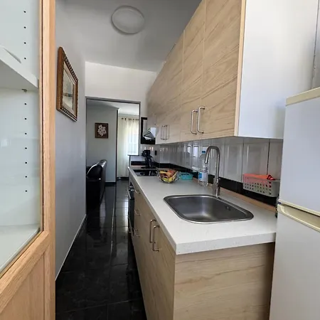 Completo A 15 Min Del Aeropuerto Y La Playa Apartamento